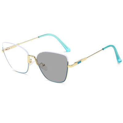 Lunettes Photochromique_couleur_noir_modele_femme_oeil_de_lynx
