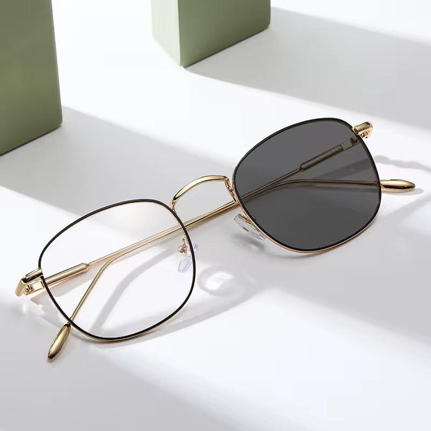 Lunettes Photochromique couleur noir argenté modele mixte ovale